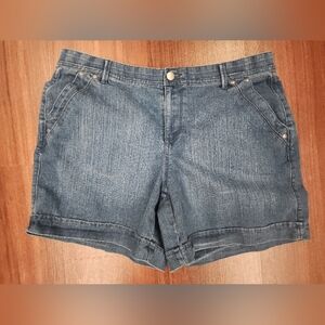 Gloria Vanderbilt Blue Jean Shorts Cuffed Hem Size 8 EUC